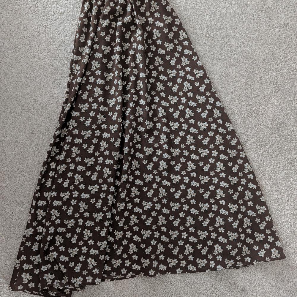Chic Floral A-Line Skirt in Brown